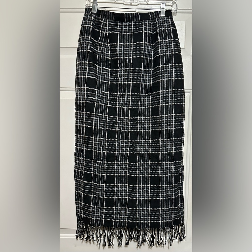 Studio C 𝅺vintage buffalo‎ check black and white skirt size 6